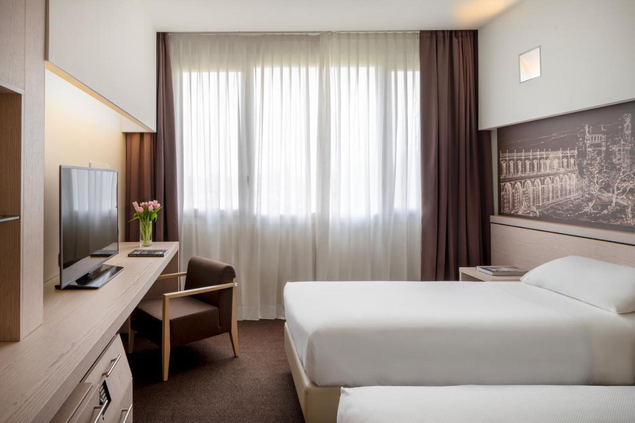 Una Hotels Bologna San Lazzaro San Lazzaro di Savena Bagian luar foto